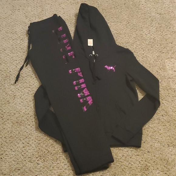 New Victoria Secret PINK Loungewear Set - Picture 1 of 5